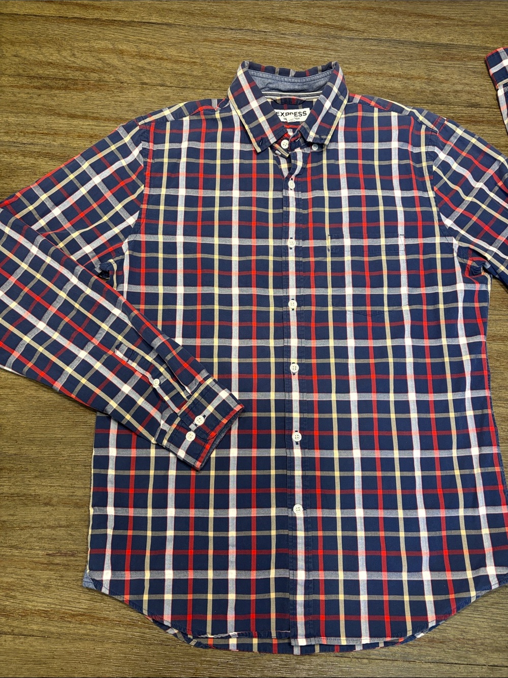 Express Men’s Navy Red White Plaid Soft Wash Button-Down Shirt